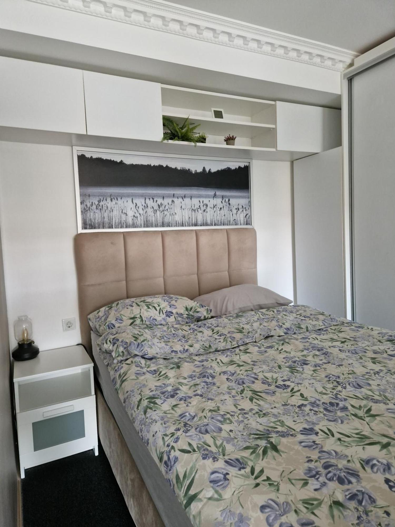 Apartament In Otopeni Luaran gambar