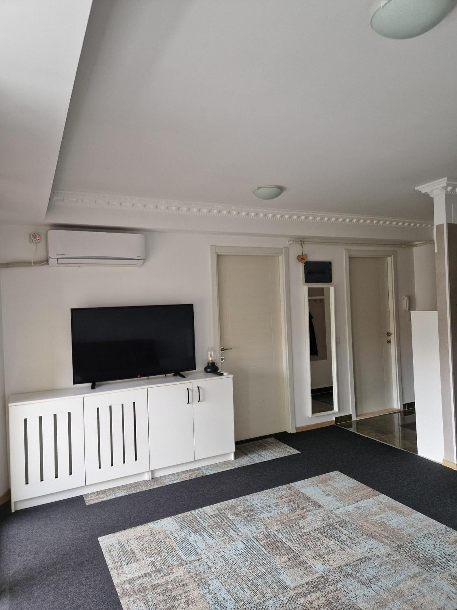 Apartament In Otopeni Luaran gambar
